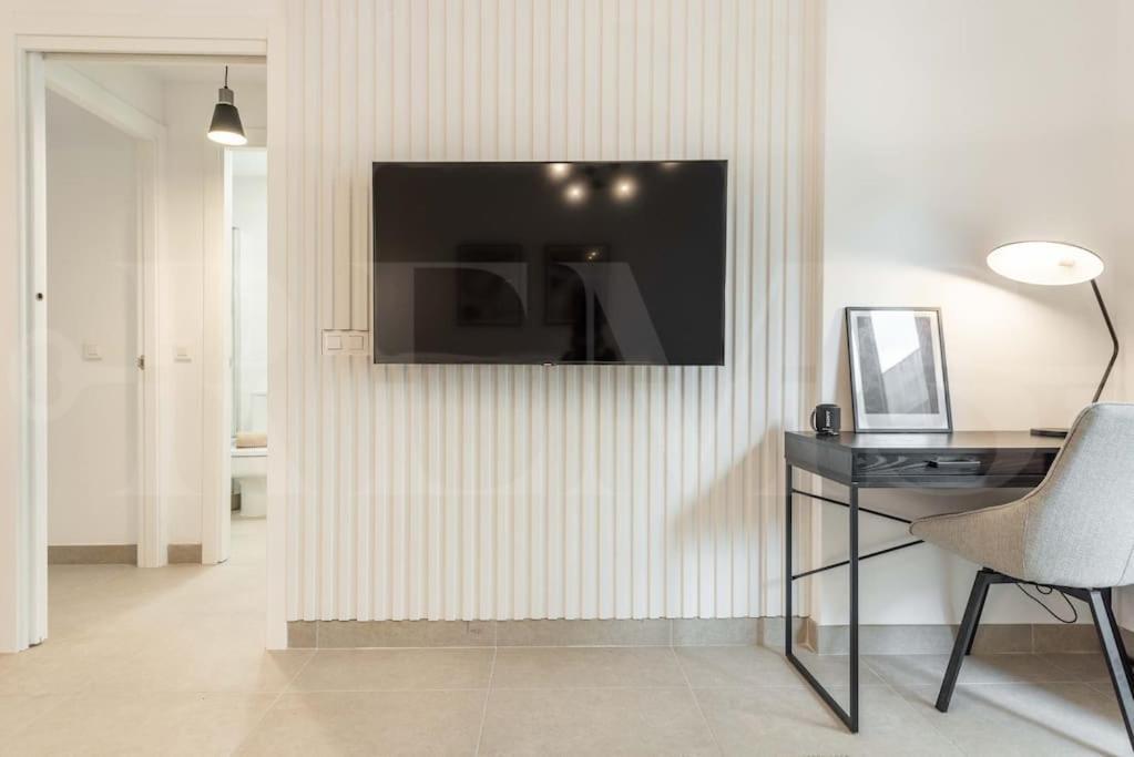 Modern Apartment With Patio & Parking By Rems Málaga Dış mekan fotoğraf