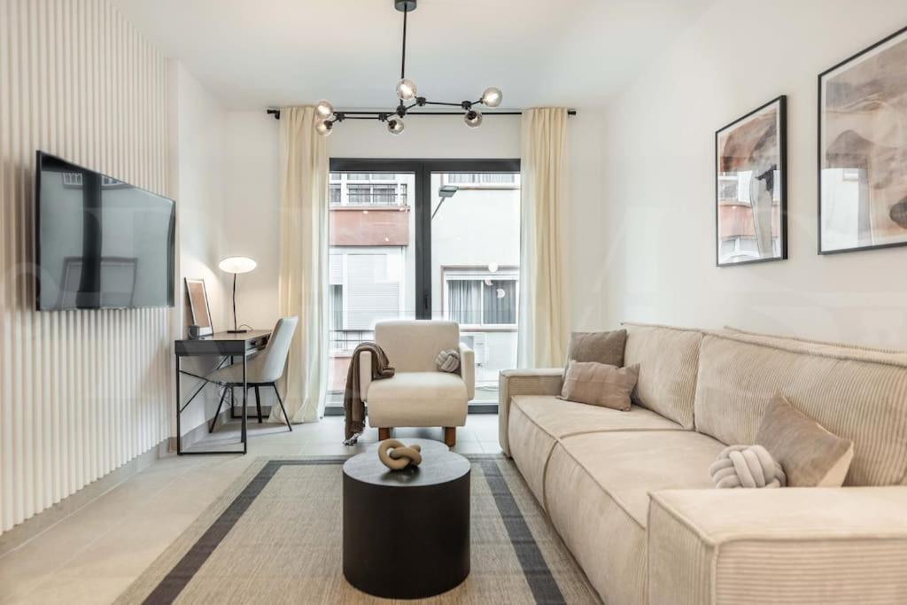 Modern Apartment With Patio & Parking By Rems Málaga Dış mekan fotoğraf