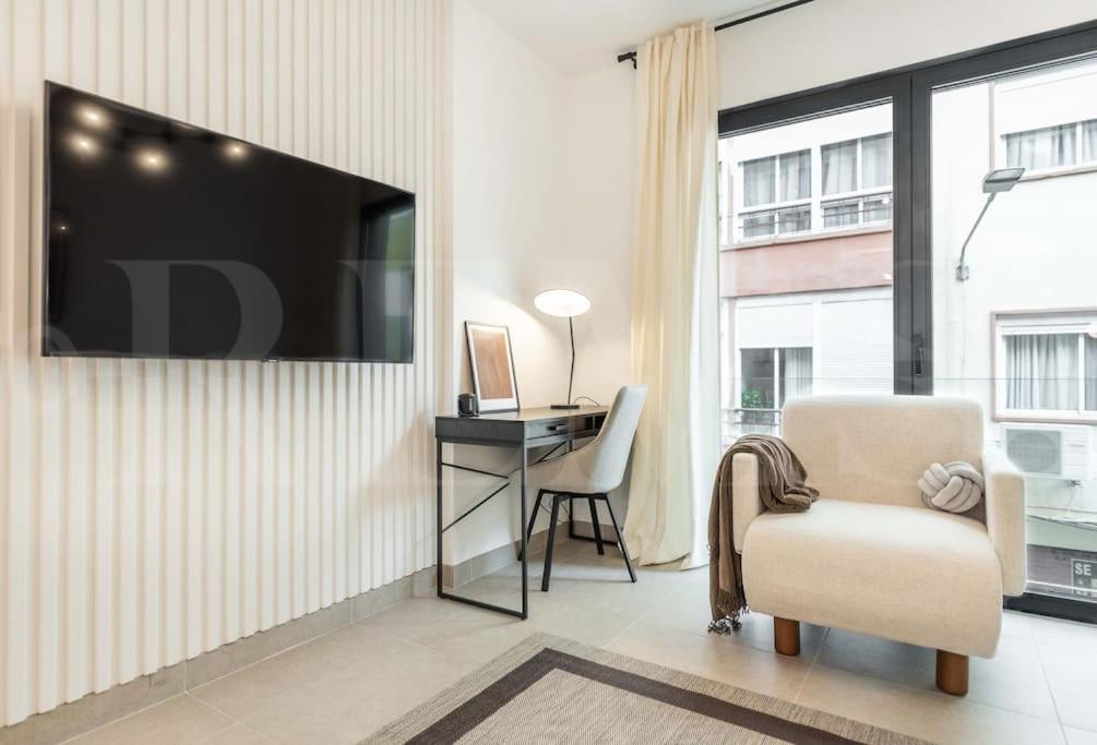 Modern Apartment With Patio & Parking By Rems Málaga Dış mekan fotoğraf