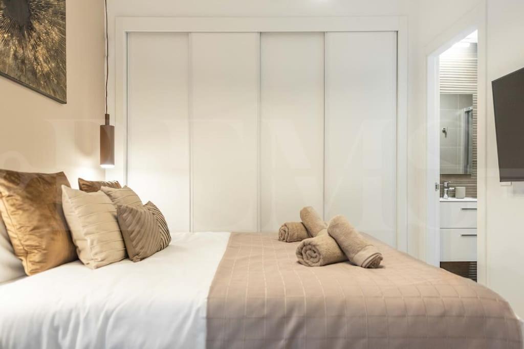 Modern Apartment With Patio & Parking By Rems Málaga Dış mekan fotoğraf