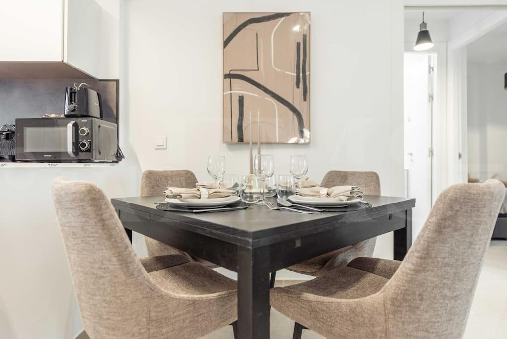 Modern Apartment With Patio & Parking By Rems Málaga Dış mekan fotoğraf